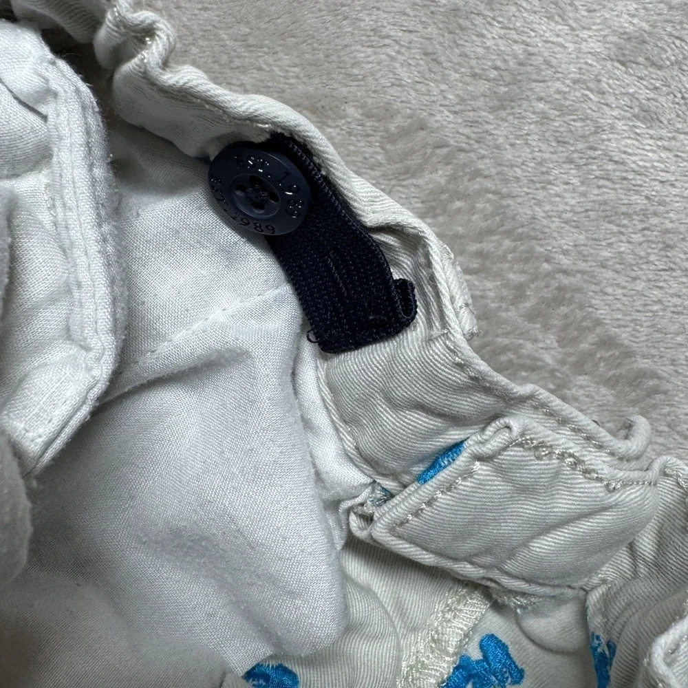 Children’s Place Blue Embroidered T-Rex Dinosaur Cream Chino Shorts Size 18-24 M